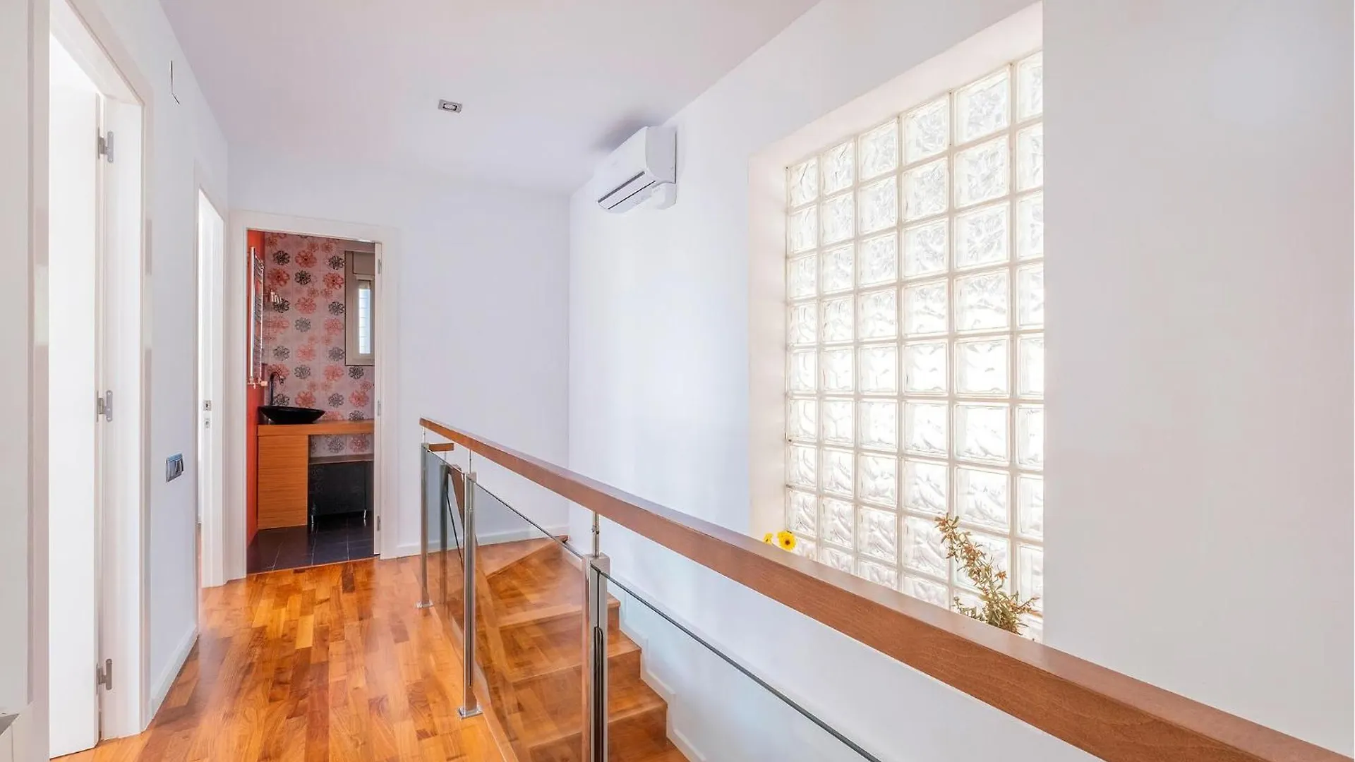 4 Bedroom Beautiful Home In Santa Cristina Daro 圣塔克里斯蒂纳阿鲁 西班牙